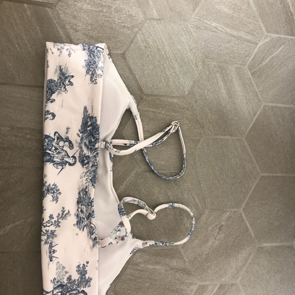 !!Brand new floral print swim suit!! - Picture 2 of 2